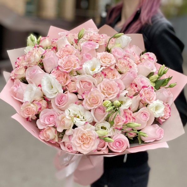 35 роз Свит ревиваль с кустовой розой