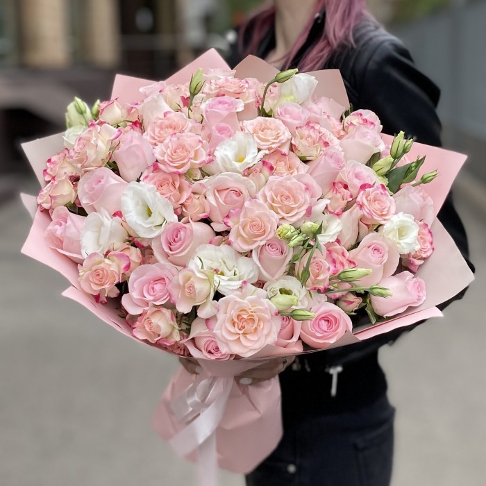 35 роз Свит ревиваль с кустовой розой