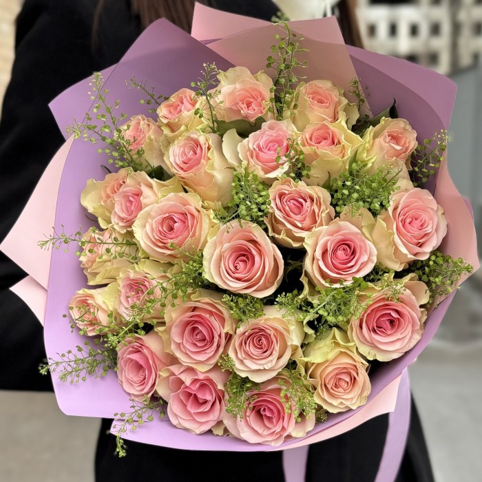 25 роз Топ-гир с гринбелом