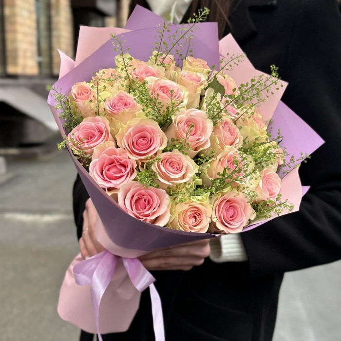 25 роз Топ-гир с гринбелом