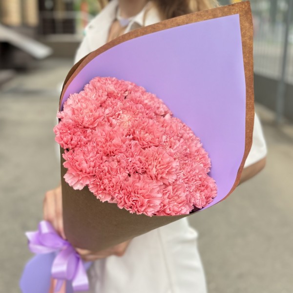 25 розовых гвоздик