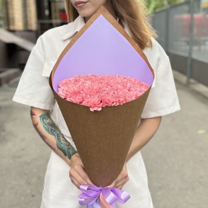 25 розовых гвоздик