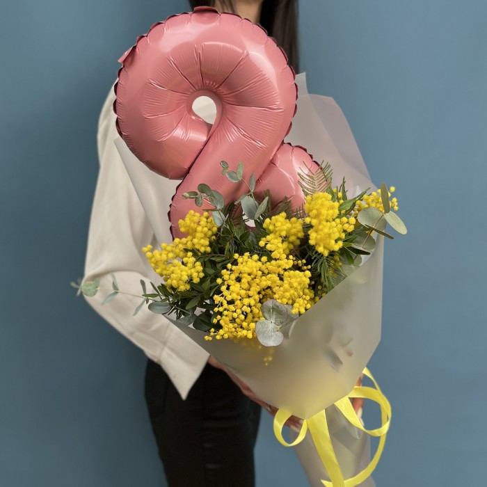 Букет мимозы на 8 марта с шаром