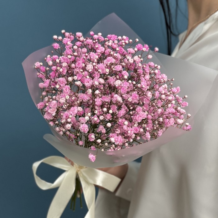 Корпоративный мини букет из розовой гипсофилы