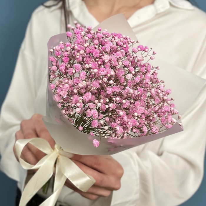 Корпоративный мини букет из розовой гипсофилы