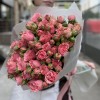 11 кустовых пионовидных роз Спешел Дайменшн 50см