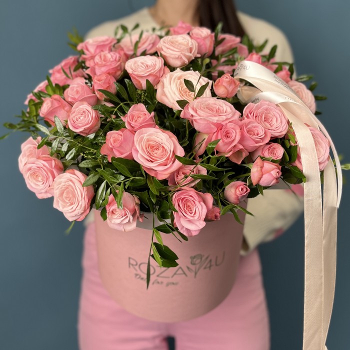 15 кустовых роз Бердс Нест в коробке