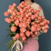 25 кустовых пионовидных роз Амэйзинг Мэджик 50 см