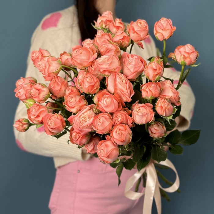 9 кустовых пионовидных роз Амэйзинг Мэджик 50 см