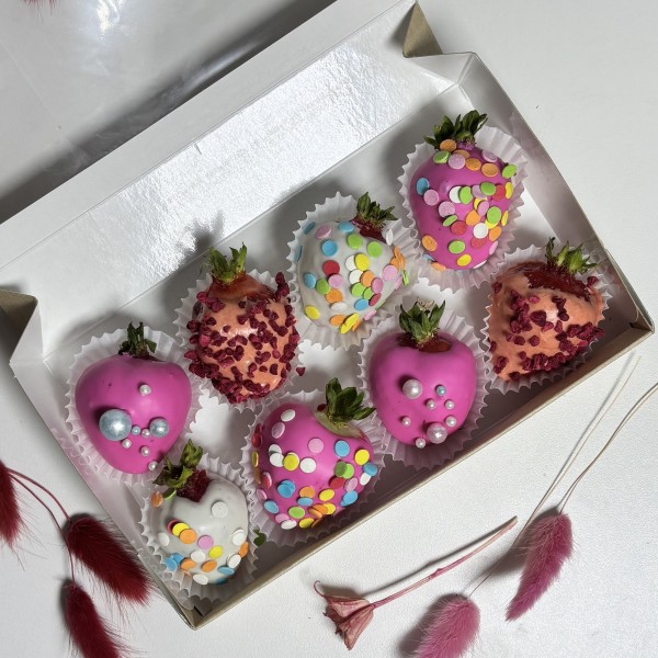 Клубника в шоколаде радость 8 ягод