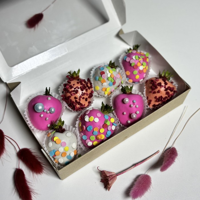 Клубника в шоколаде радость 8 ягод