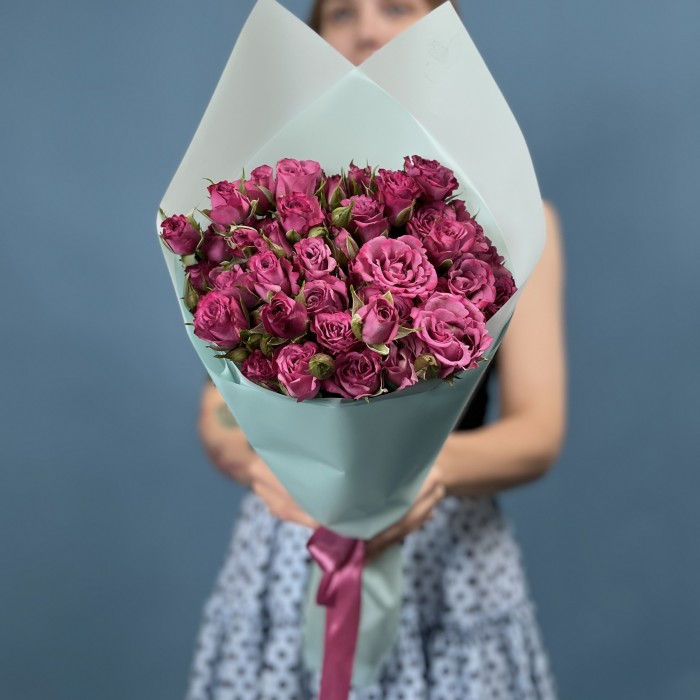 11 кустовых пионовидных роз Пурпл Куин 50 см