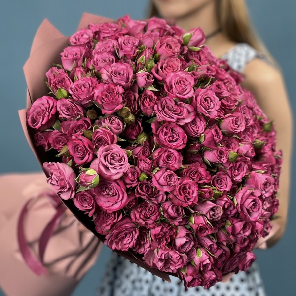 45 кустовых пионовидных роз Пурпл Куин 50 см