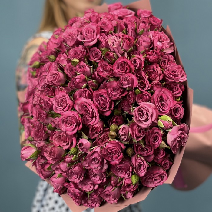 45 кустовых пионовидных роз Пурпл Куин 50 см