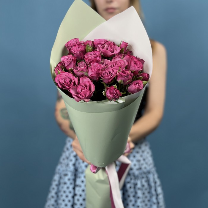 9 кустовых пионовидных роз Пурпл Куин 40 см