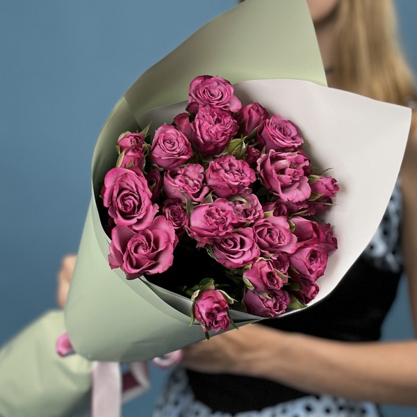 9 кустовых пионовидных роз Пурпл Куин 40 см