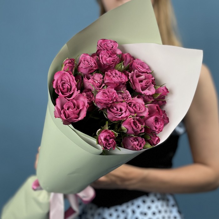 9 кустовых пионовидных роз Пурпл Куин 40 см