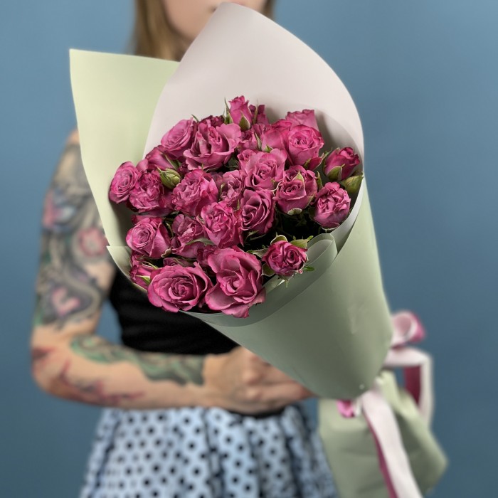 9 кустовых пионовидных роз Пурпл Куин 40 см