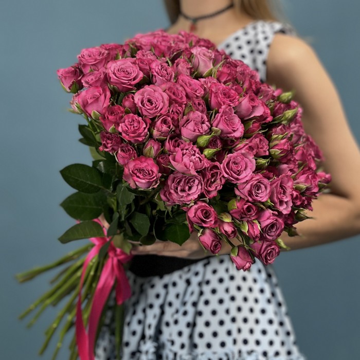 Кустовая пионовидная роза Пурпл Куин высотой 40 см