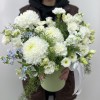 Букет дня в коробке с розами Украшение