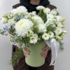 Букет дня в коробке с розами Украшение