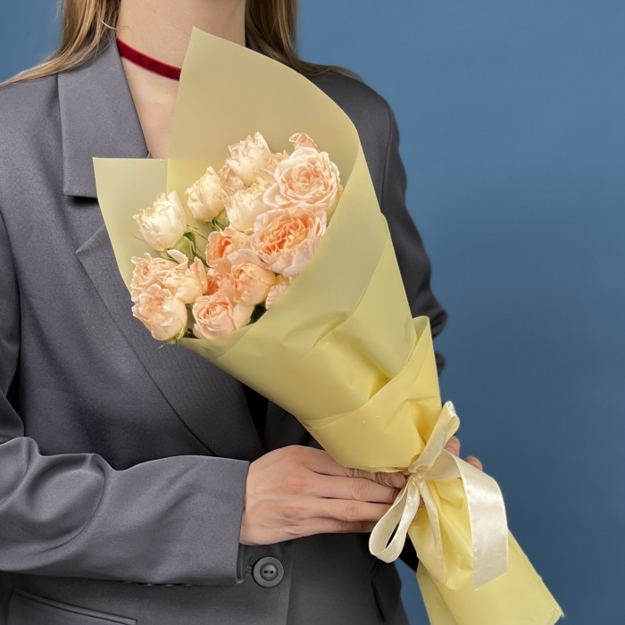 5 кустовых пионовидных роз Минеола 40 см