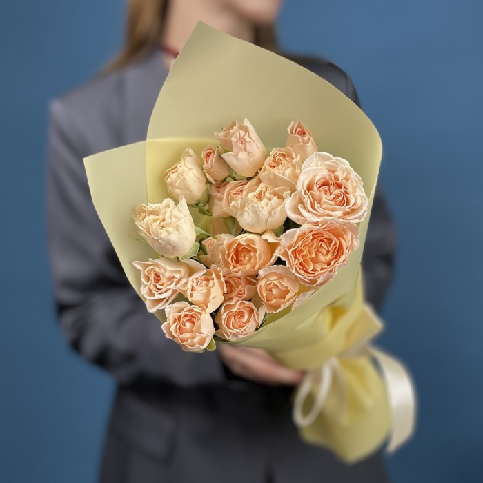 5 кустовых пионовидных роз Минеола 40 см