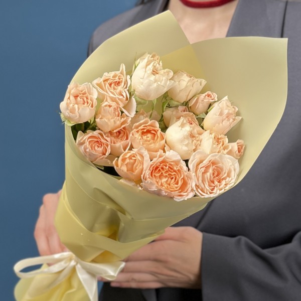 5 кустовых пионовидных роз Минеола 40 см