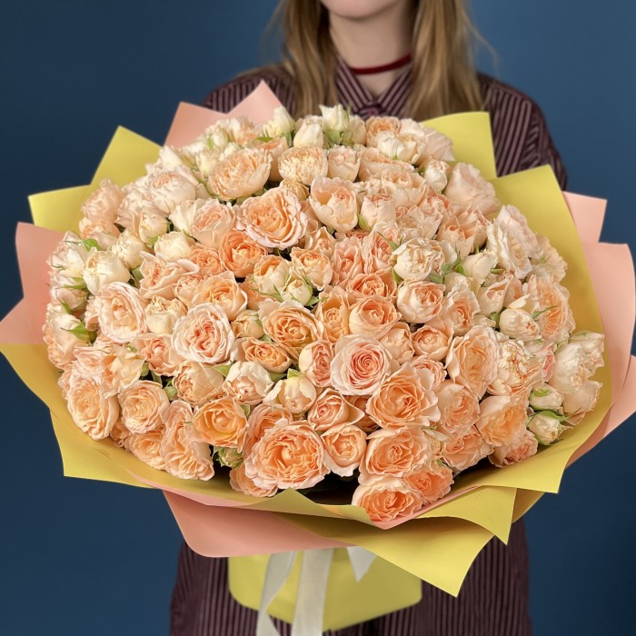 51 кустовая пионовидная роза Минеола 40 см