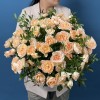 15 кустовых пионовидных роз Минеола в коробке