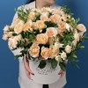 15 кустовых пионовидных роз Минеола в коробке