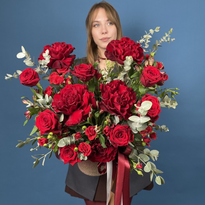 Композиция в кашпо Красное очарование