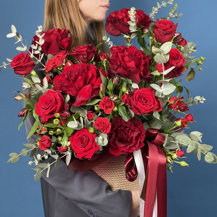 Композиция в кашпо Красное очарование