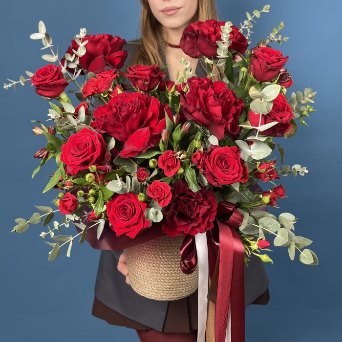 Композиция в кашпо Красное очарование