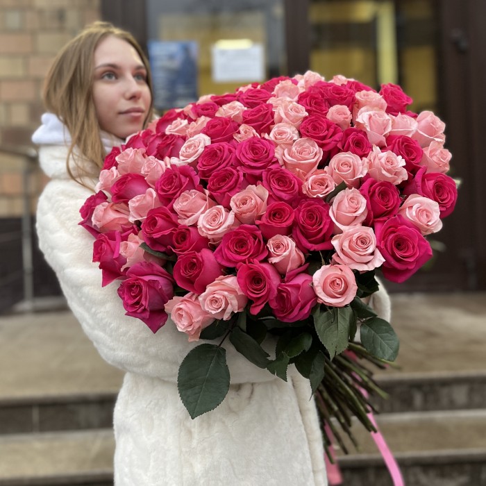 Розовый микс из 101 Роза Би Свит и Пинк Флойд 60 см