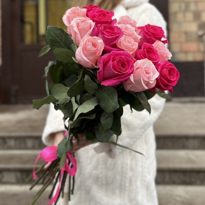 15 Роз Би Свит и Пинк Флойд 60 см