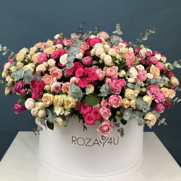101 кустовая и пионовидная Роза в большой коробке Нежный MIX