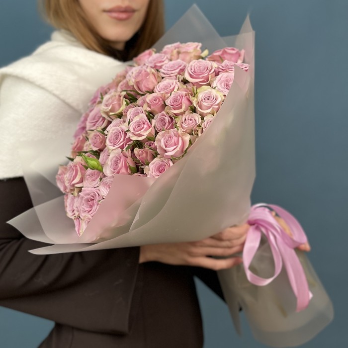 25 сиреневых кустовых роз Лейла