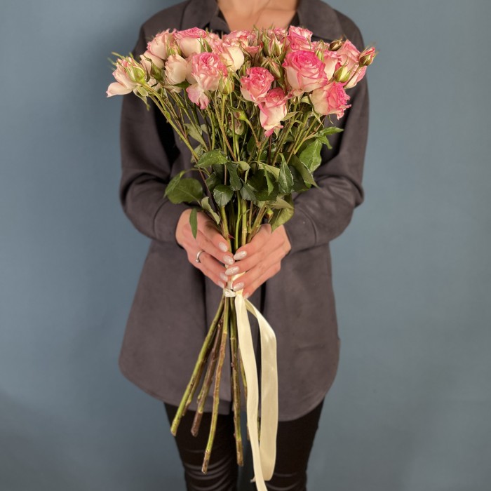 Роза кустовая пионовидная Кэнди Блоссом 60 см