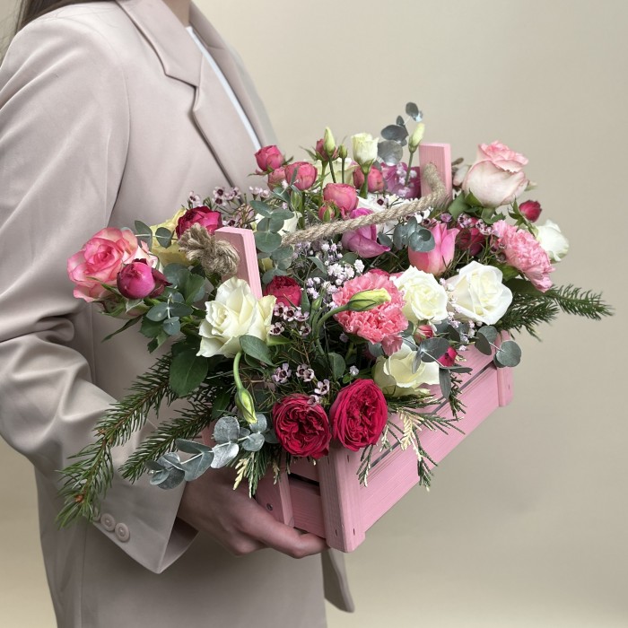 Букет дня в деревянном ящике Унесенные Ветром