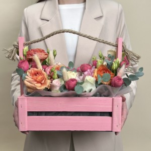 Букет дня в деревянном ящике Очарование