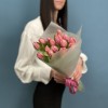 15 коралловых тюльпанов