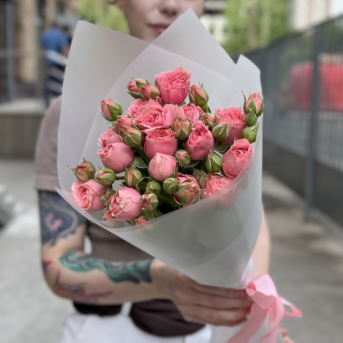 5 кустовых пионовидных роз Спешел Дайменшн 50см