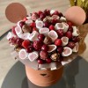 Авторская коробка Мишенька с клубникой в шоколаде и маршмеллоу