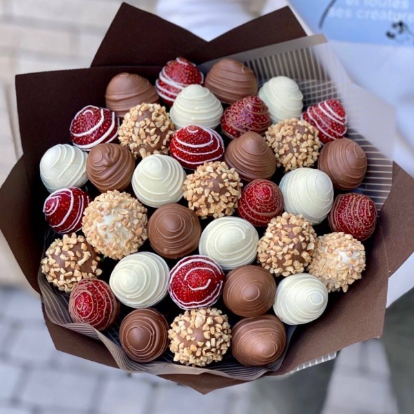 Букет из клубники в шоколаде Романтика