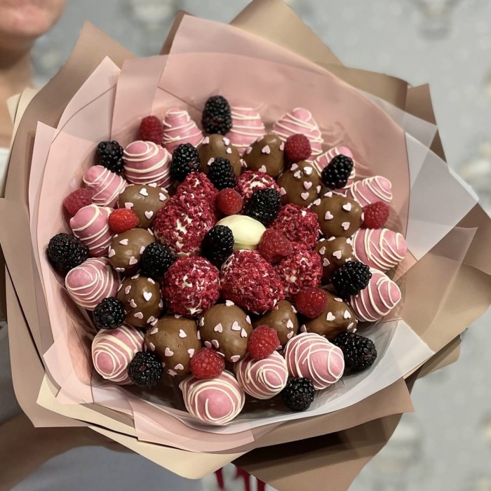 Букет из клубники в шоколаде Сладкий каприз