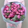 11 кустовых пионовидных роз Жизель 40 см с эвкалиптом