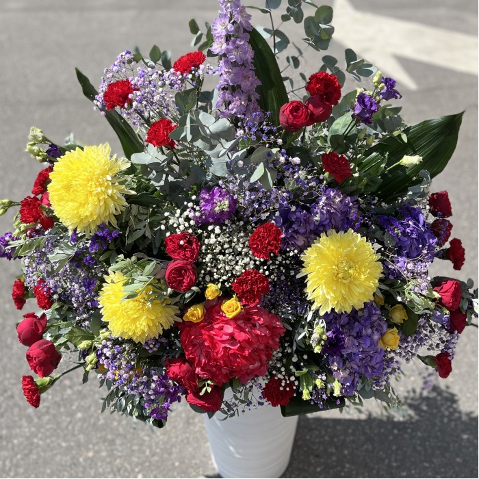 Напольная композиция с цветами Разгар лета