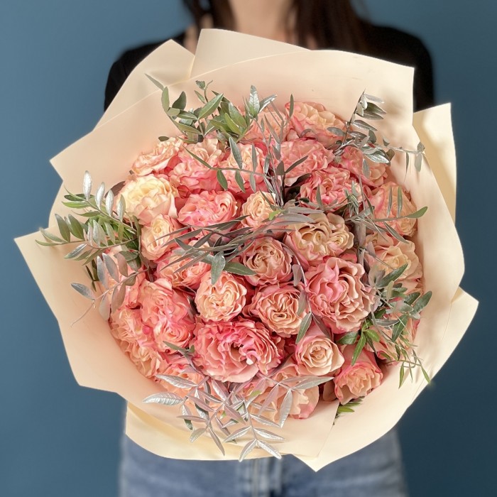 Пионовидная роза Кантри Кенди на Жемчужную свадьбу