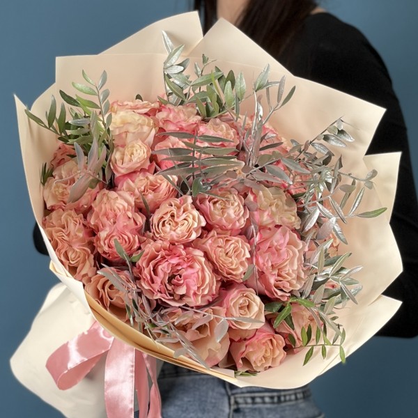 Пионовидная роза Кантри Кенди на Жемчужную свадьбу